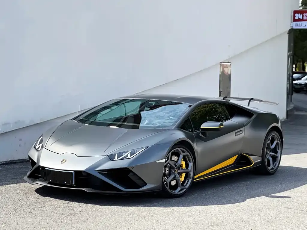 Lamborghini Huracan — фото 1