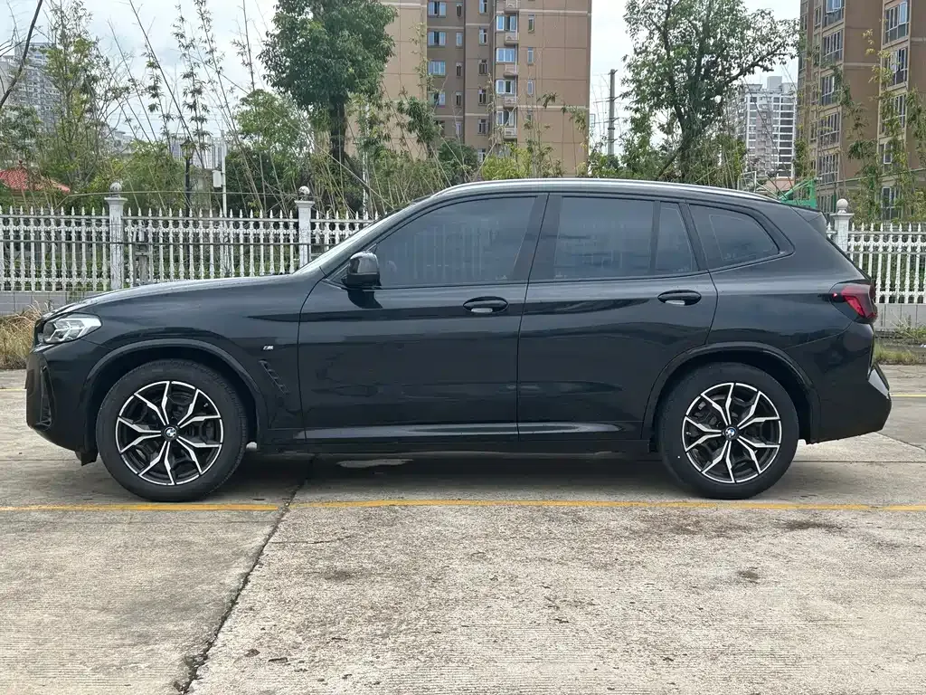 BMW X3 — фото 10