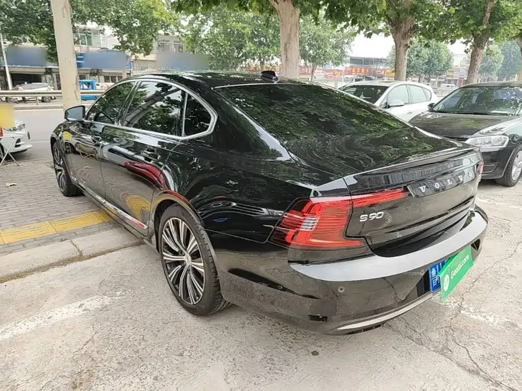 Volvo S90 — фото 6