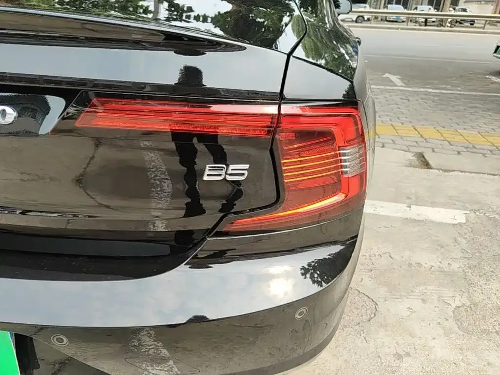 Volvo S90 — фото 10