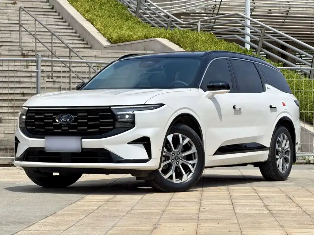 Ford Edge — фото 1