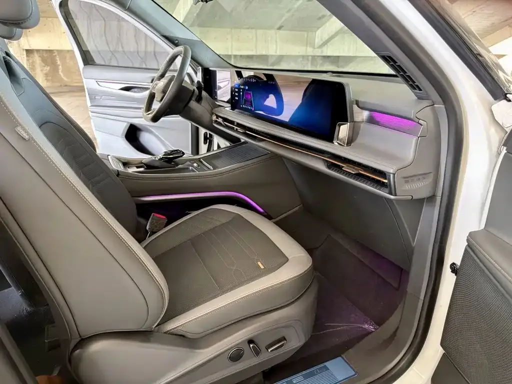 Ford Edge — фото 8
