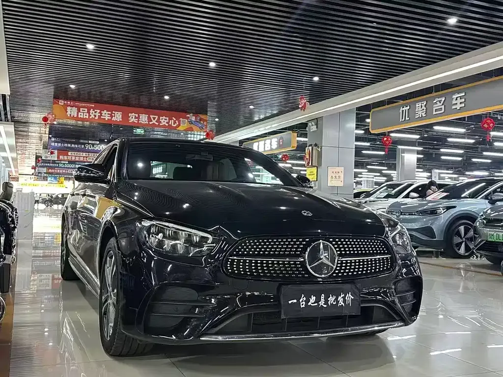 Mercedes-Benz E-Class — фото 10