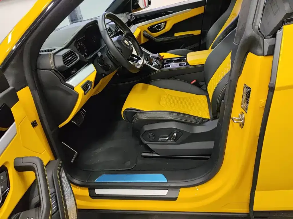 Lamborghini Urus — фото 9