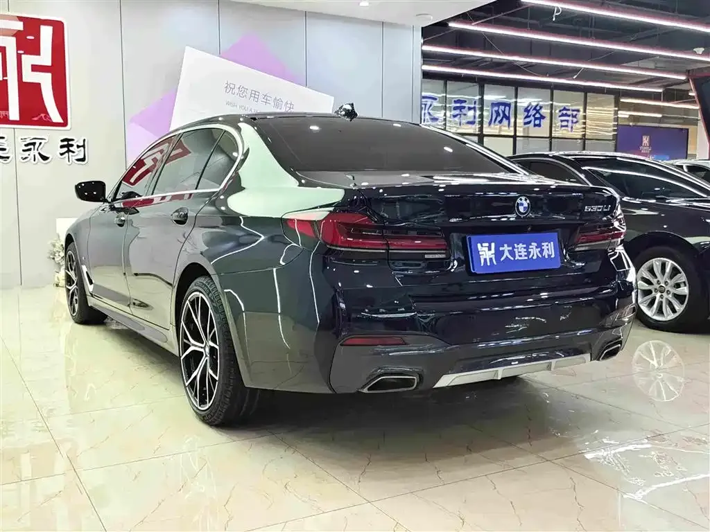 BMW 5 Series — фото 10