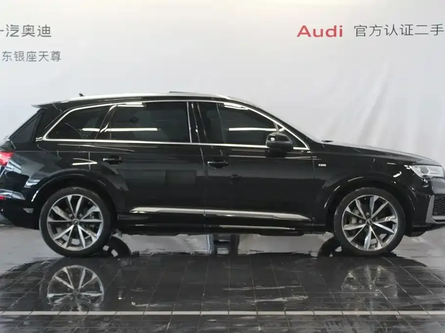 Audi Q7 — фото 7