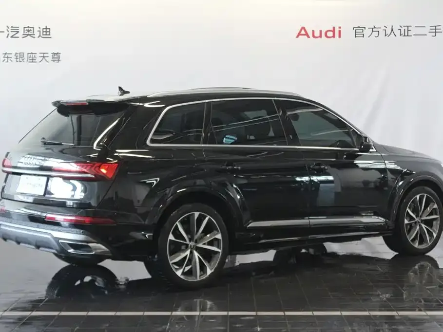 Audi Q7 — фото 5