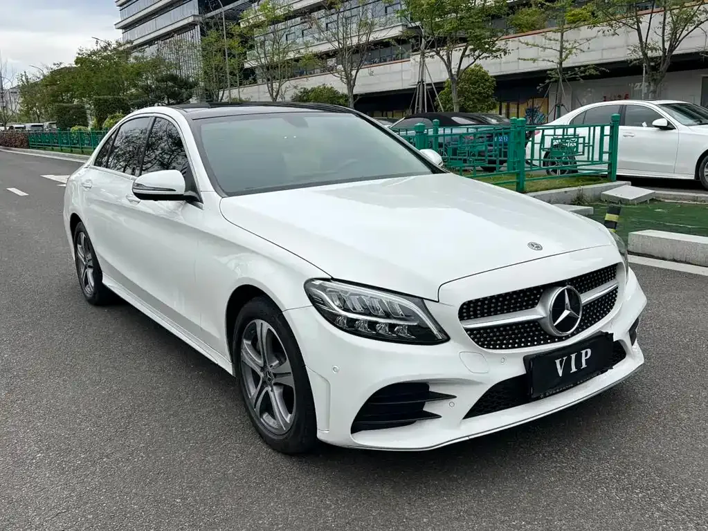 Mercedes-Benz C-Class — фото 10