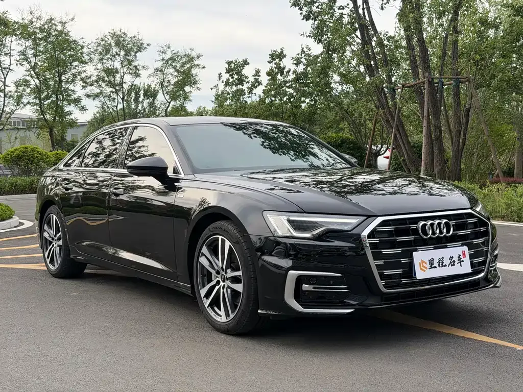 Audi A6L — фото 10