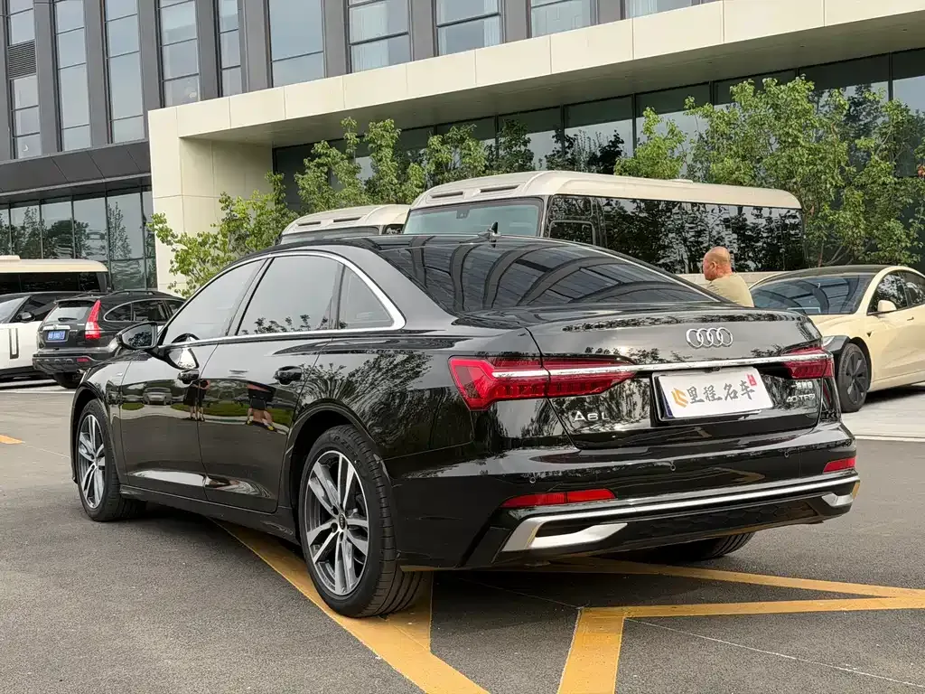 Audi A6L — фото 3