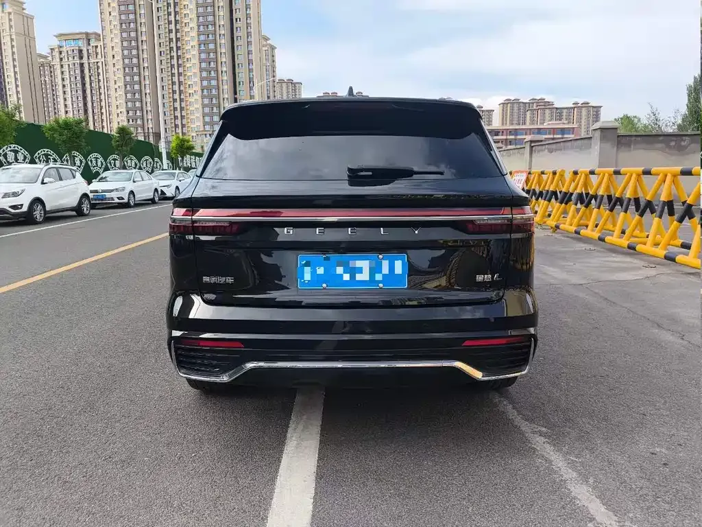 Geely Xingyue L — фото 10