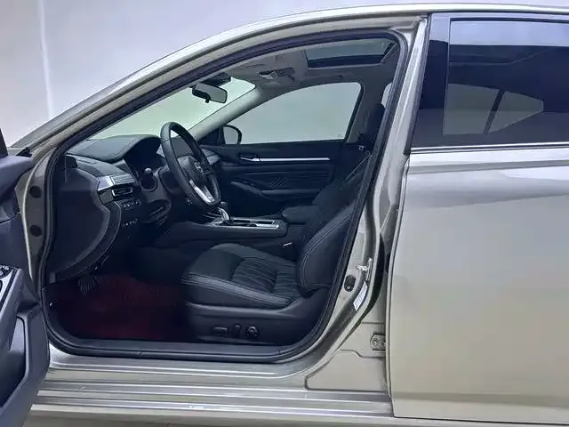 Nissan Teana — фото 2