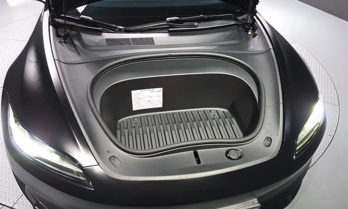 Tesla Model 3 — фото 10