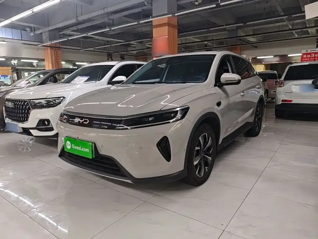 BYD Seal 05 DM-i — фото 1