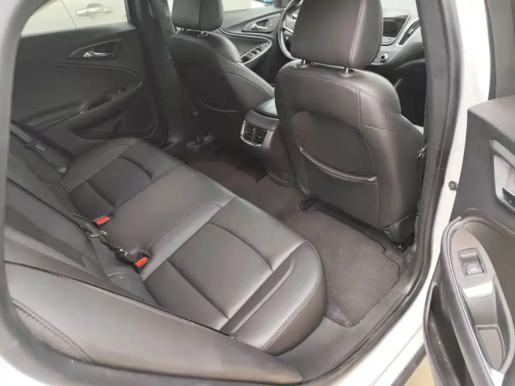 Chevrolet Malibu XL 2024 из CN, фото 3