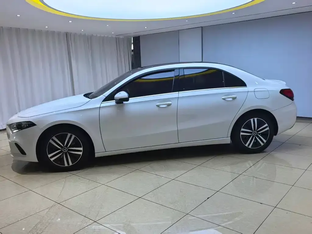 Mercedes-Benz A-Class — фото 10
