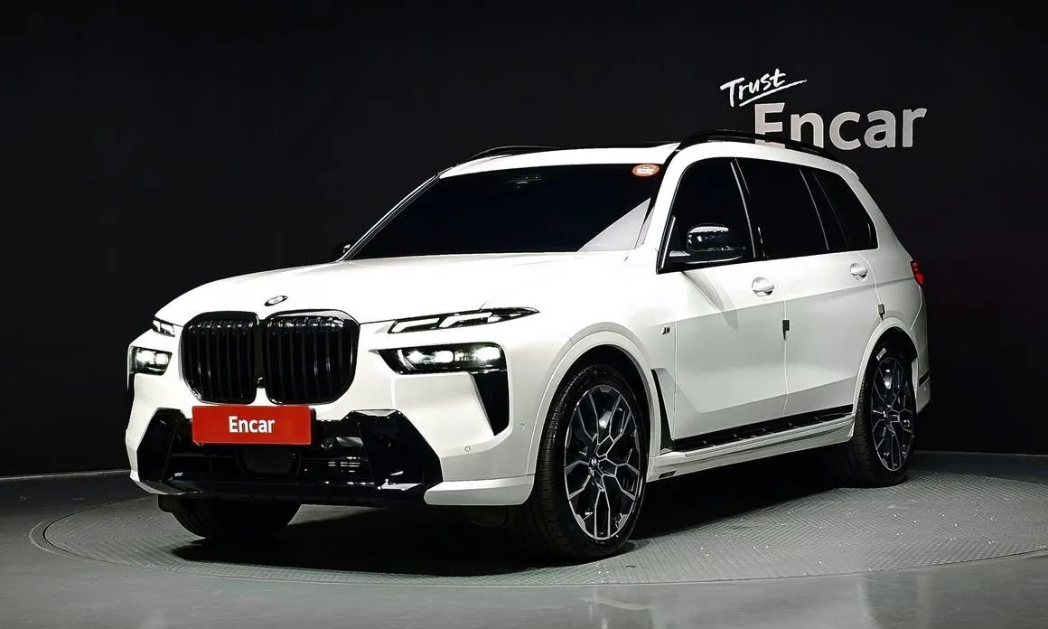 BMW X7 — фото 1