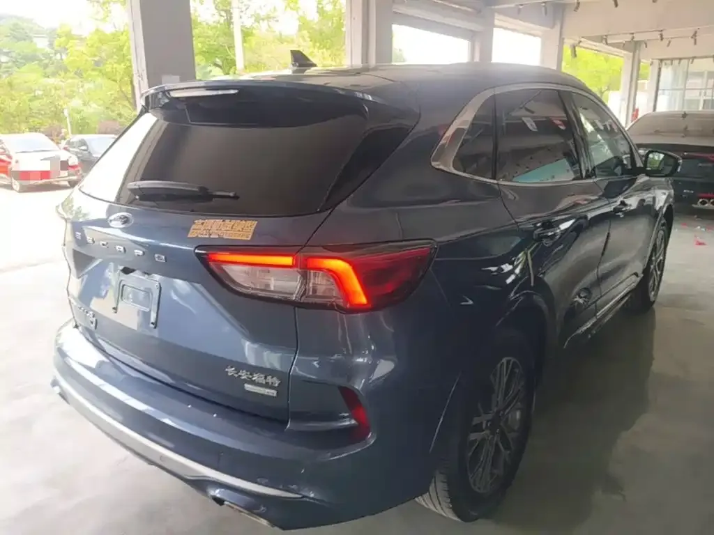 Ford Escape 2022 из CN, фото 4