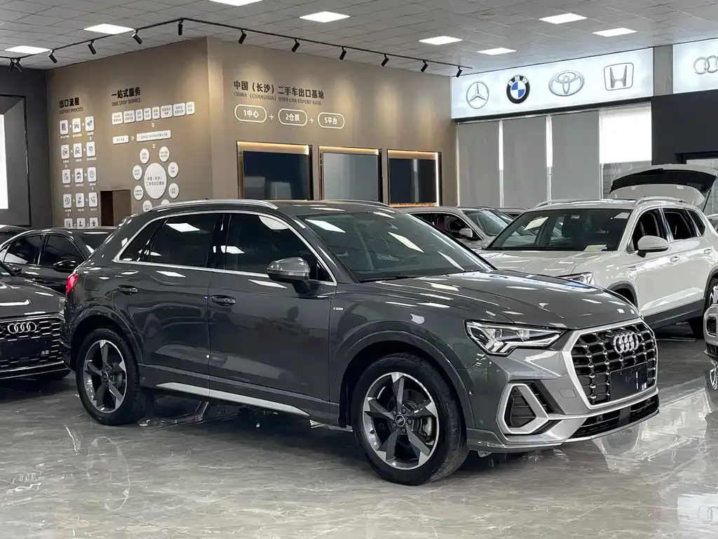 Audi Q3 — фото 4