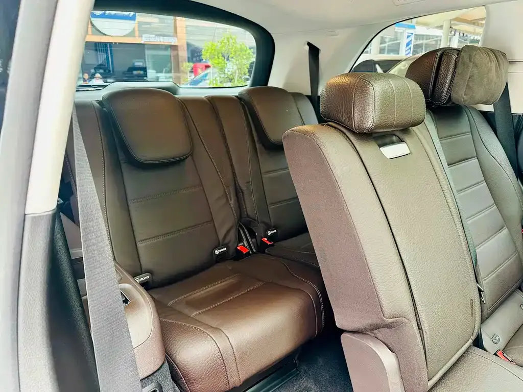 Mercedes-Benz GLS — фото 10