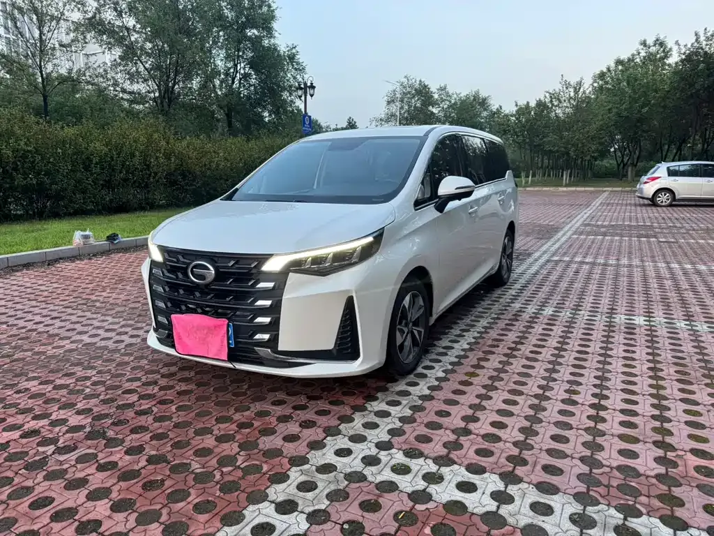 GAC Motor Trumpchi M6 — фото 1
