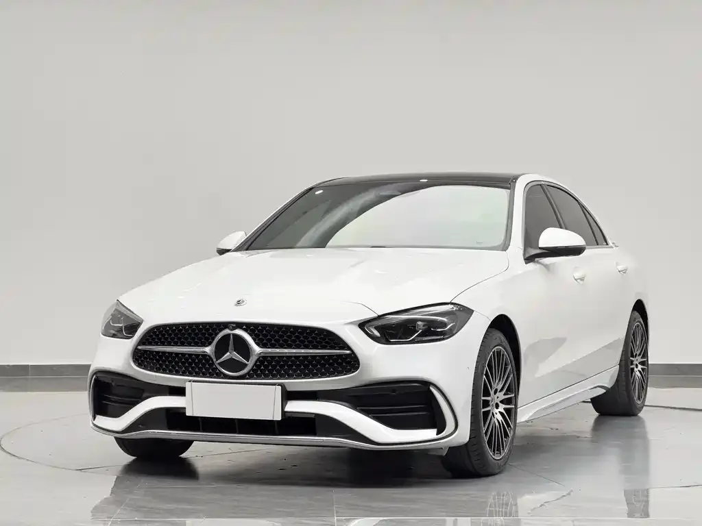 Mercedes-Benz C-Class — фото 1