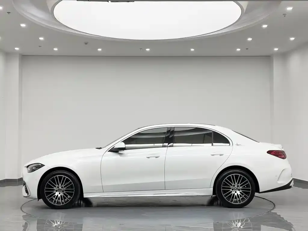 Mercedes-Benz C-Class — фото 10