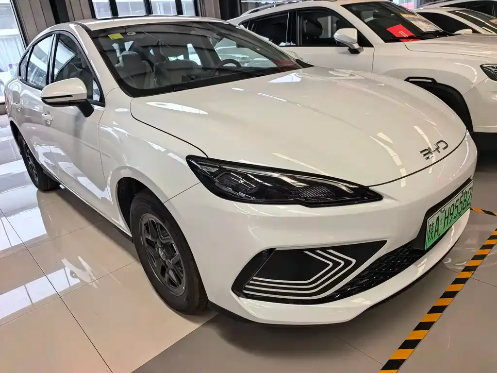 BYD Seal 05 DM-i — фото 2