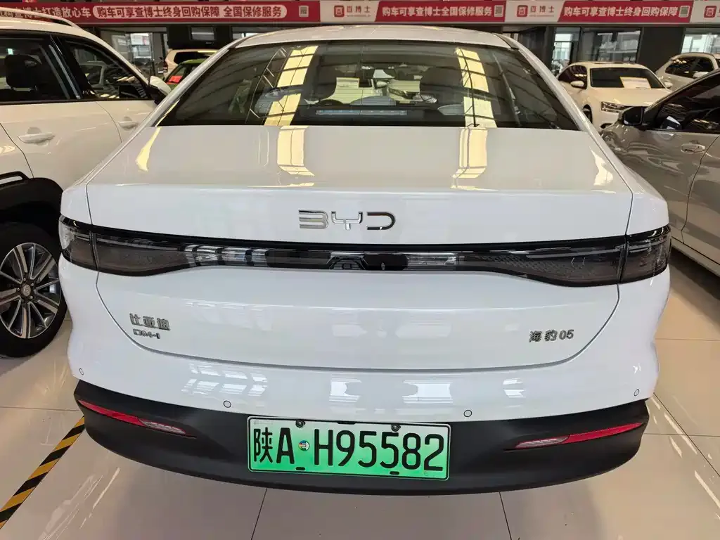 BYD Seal 05 DM-i — фото 3
