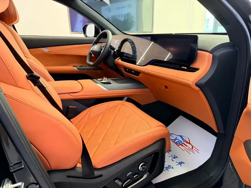 Changan CS75PLUS — фото 3