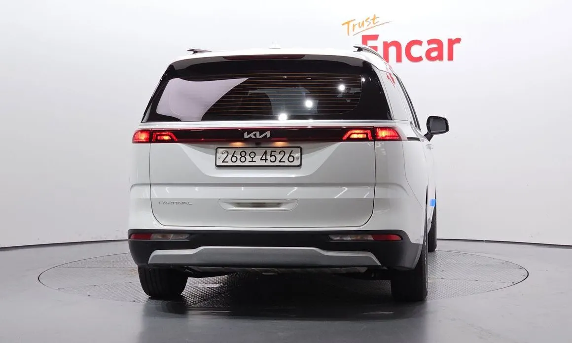 Kia Carnival — фото 2