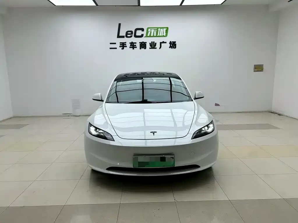 Tesla Model 3 — фото 6