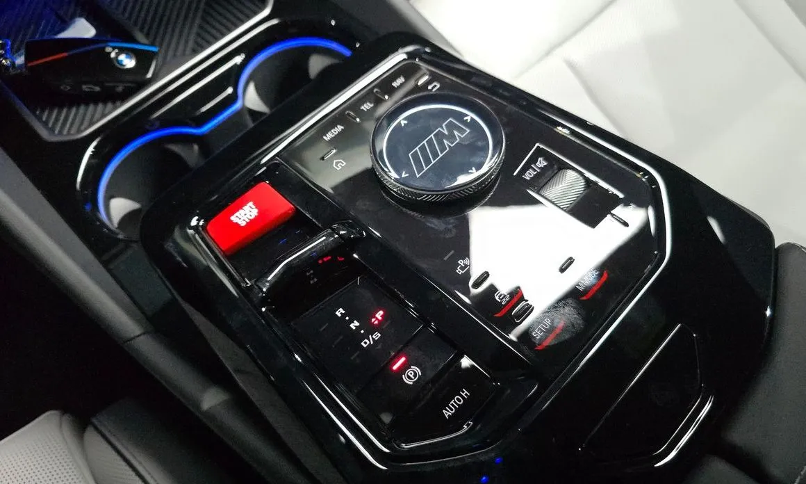 BMW M5 2026 из KR, фото 7