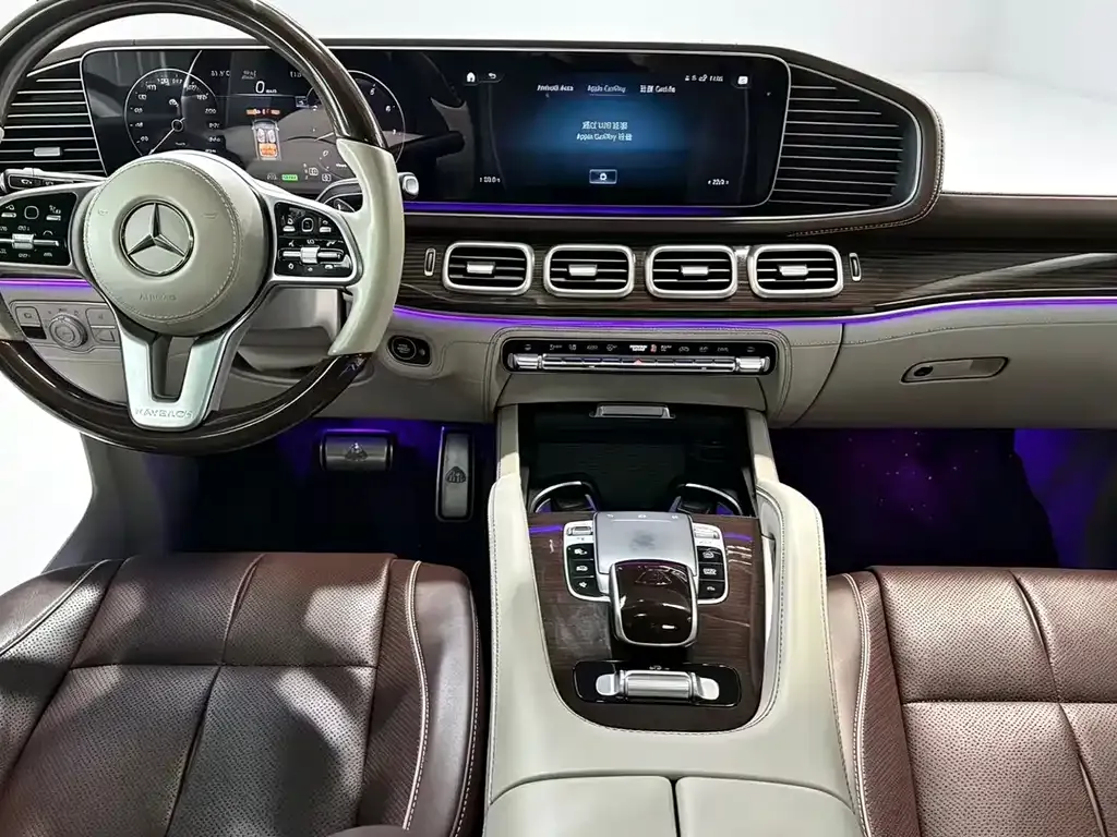 Mercedes-Benz GLS — фото 9