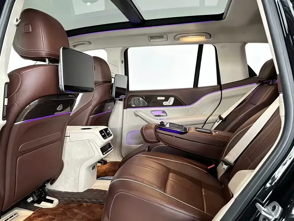 Mercedes-Benz GLS — фото 10