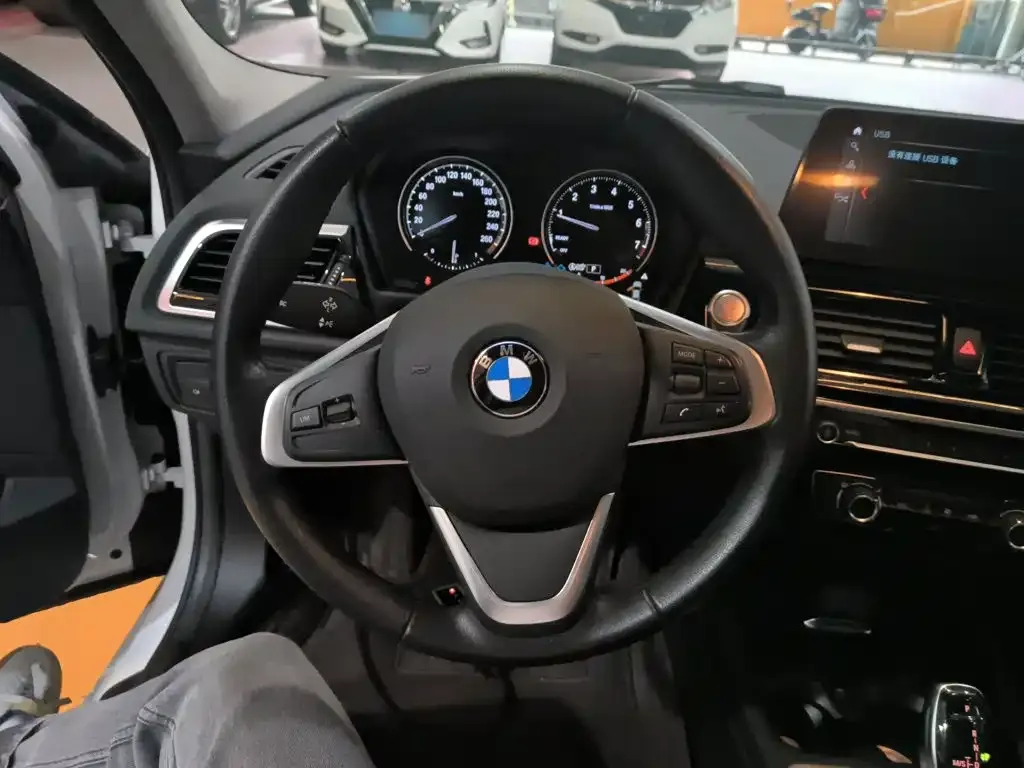 BMW 1 Series 2022 из CN, фото 4