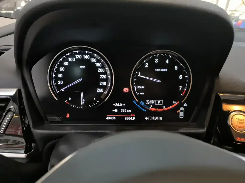BMW 1 Series 2022 из CN, фото 6