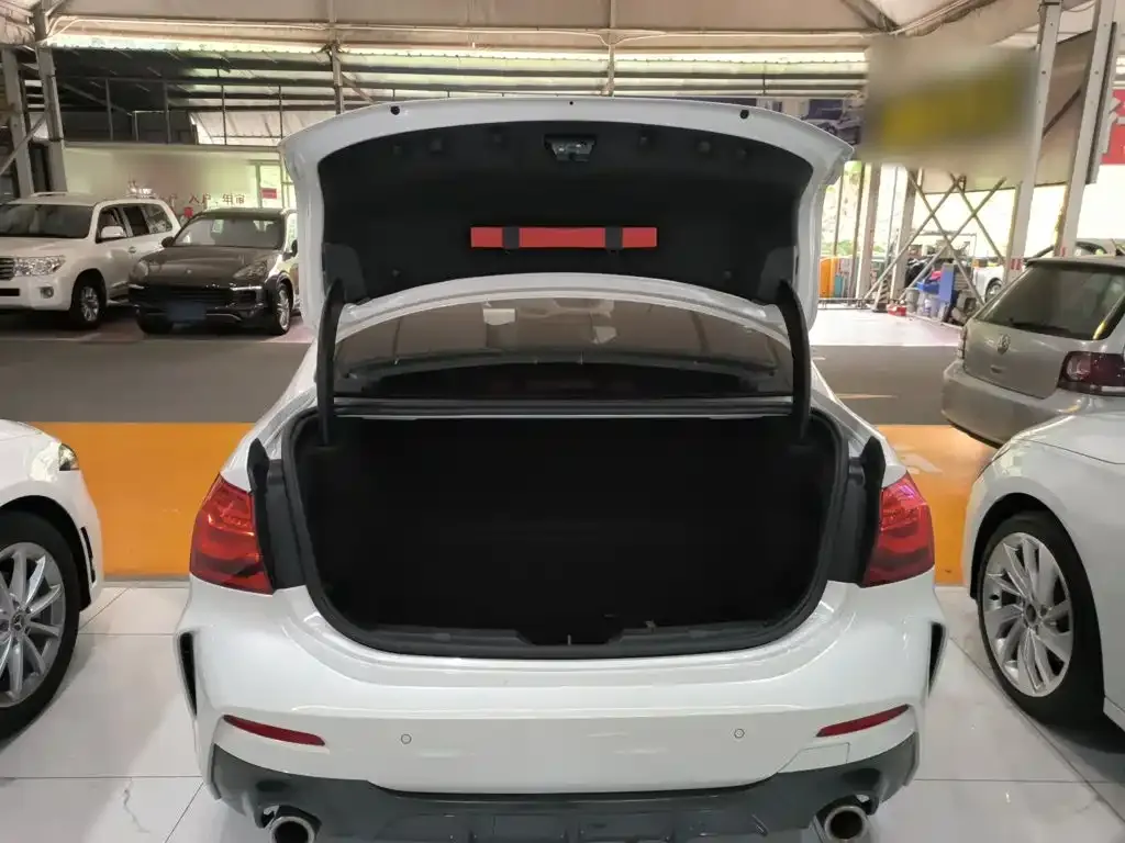 BMW 1 Series 2022 из CN, фото 10