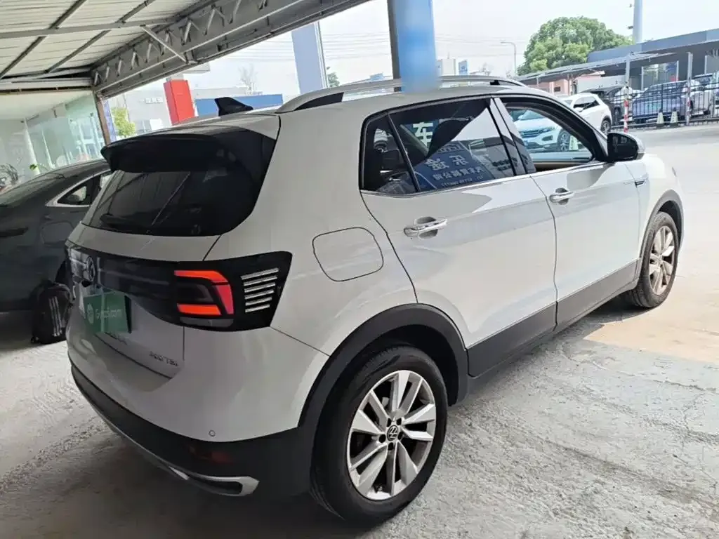Volkswagen T-Cross — фото 9