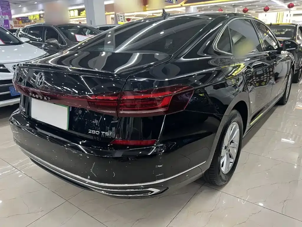 Volkswagen Passat — фото 4
