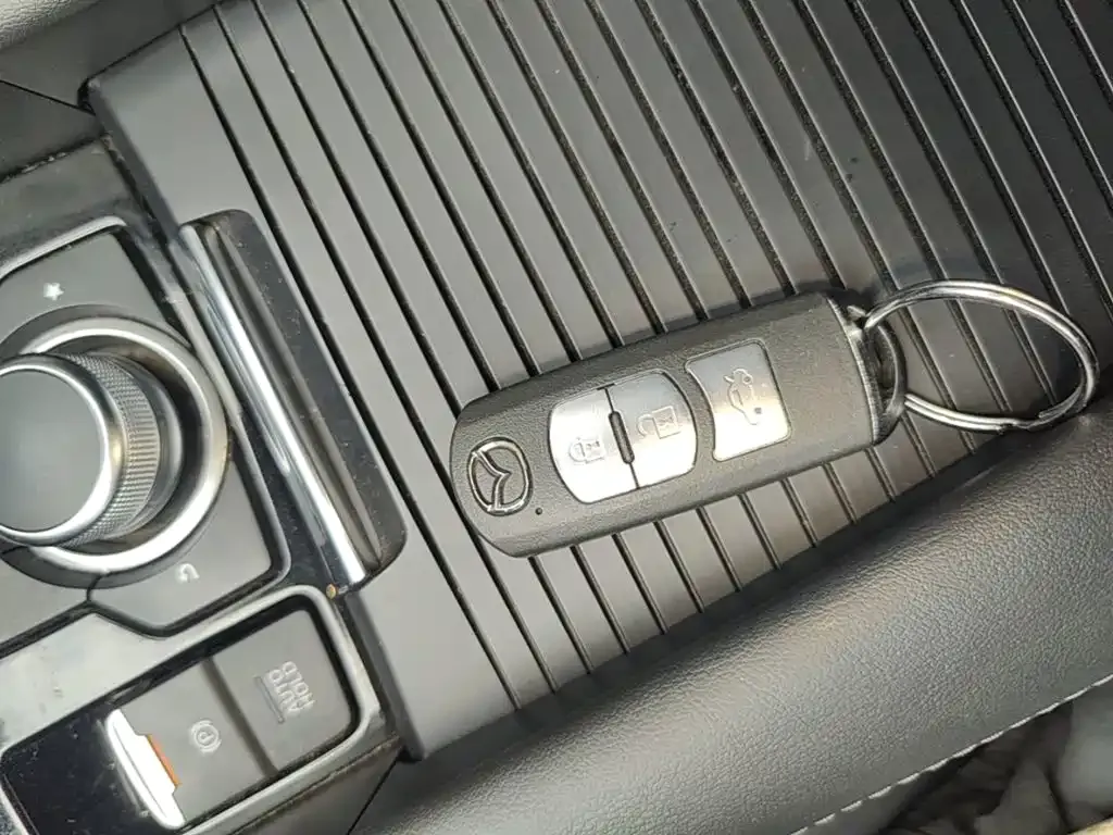 Mazda Atenza — фото 4