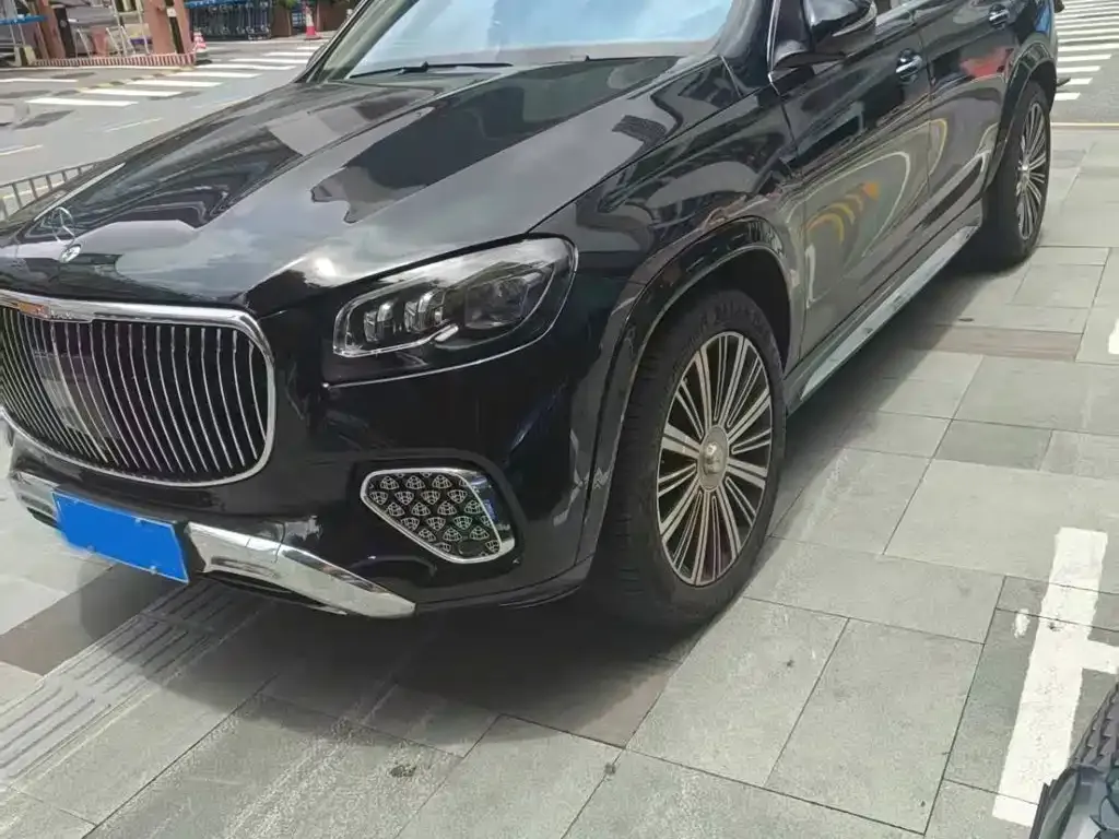 Mercedes-Benz GLS — фото 1