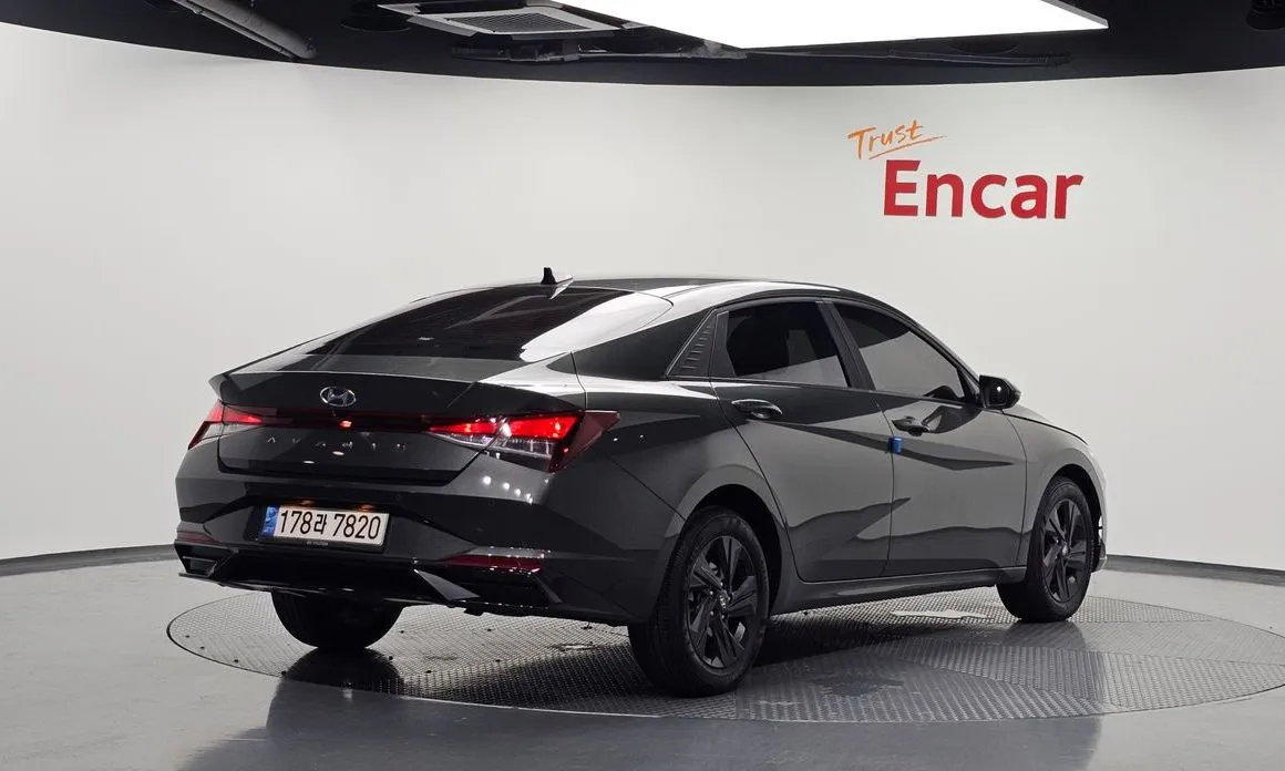 Hyundai AVANTE — фото 2