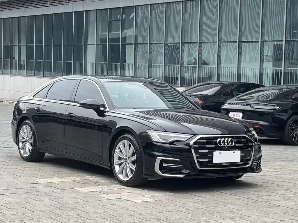 Audi A6L — фото 7