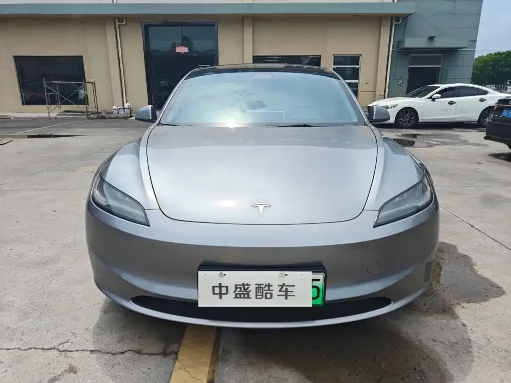 Tesla Model 3 — фото 8