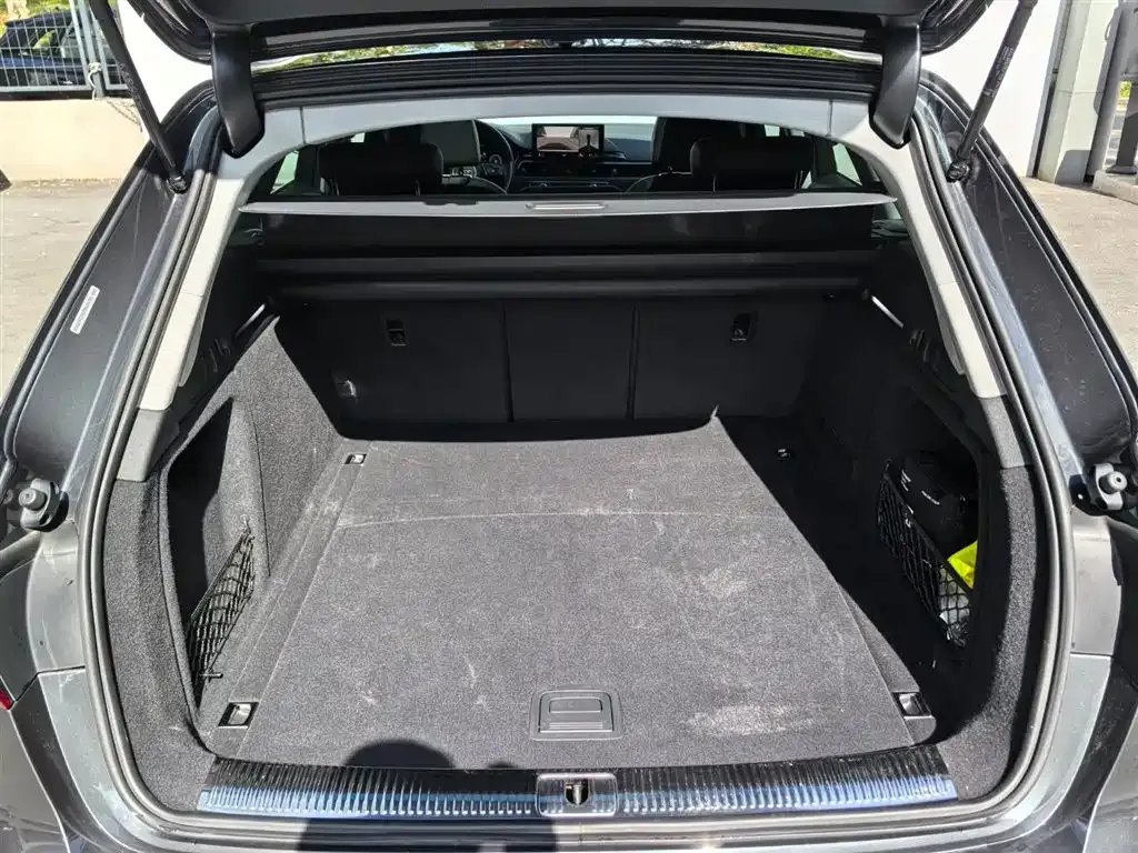 Audi A4 (Import) — фото 8