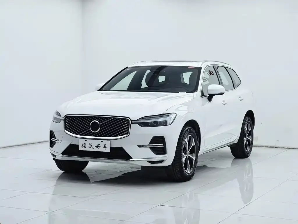 Volvo XC60 — фото 1