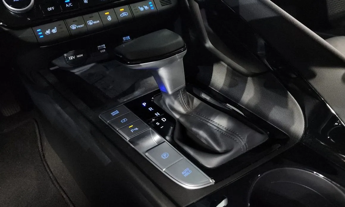 Hyundai AVANTE — фото 2