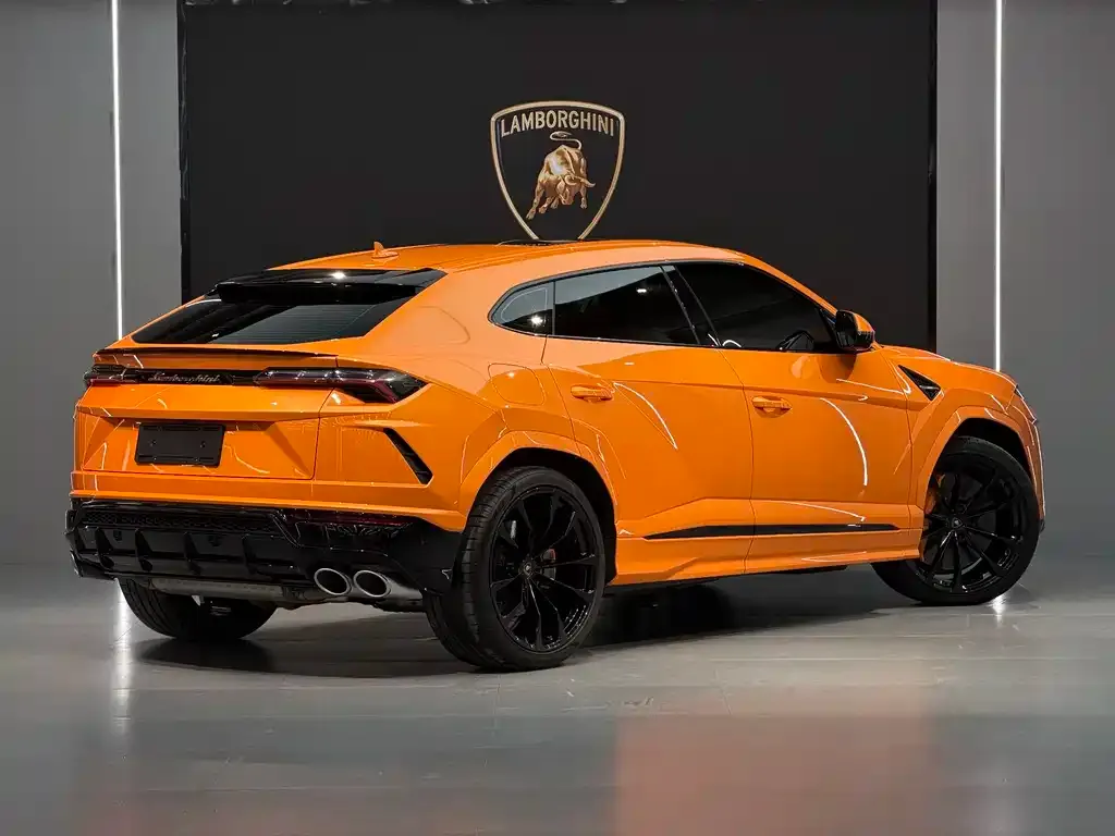 Lamborghini Urus — фото 2
