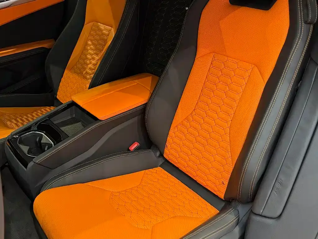 Lamborghini Urus — фото 9